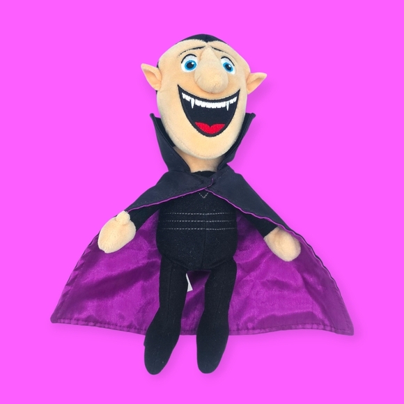 Hotel Transylvania 3 Dracula Plush Toy - Picture 1 of 6